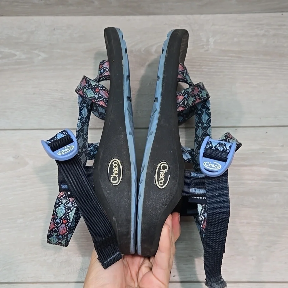 Chaco Women Loop Toe Outdoor Hiking Sandals shoes sz 9